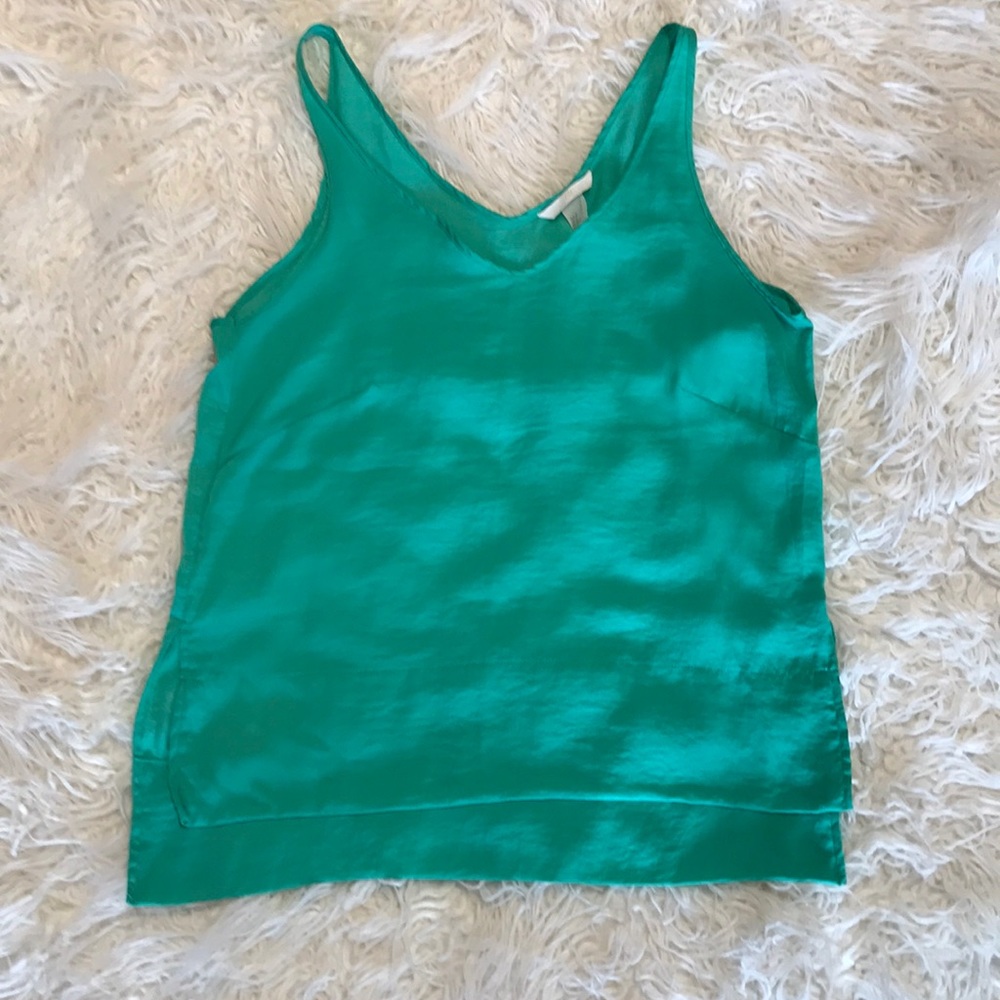 H&M green high low fitted silk tank